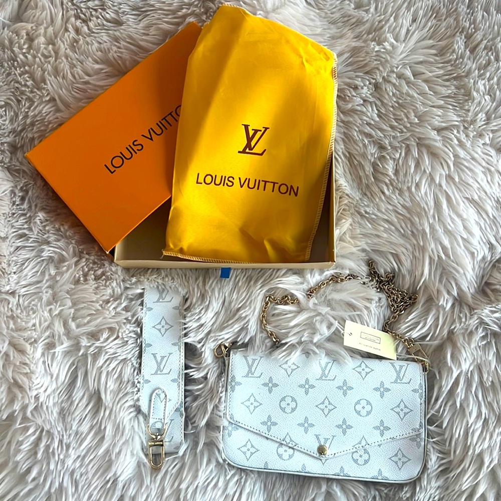 Louis Vuitton purse